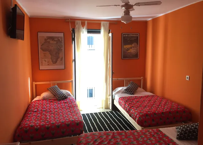 ゲストハウス The Monkey 2*