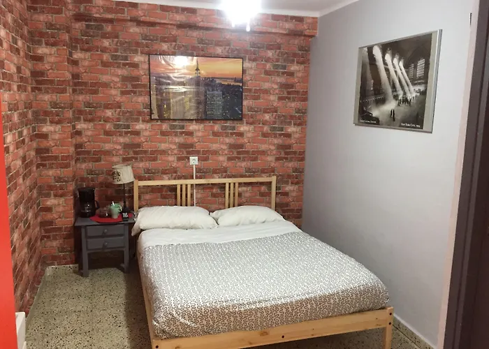 The Monkey Gasthof 2*